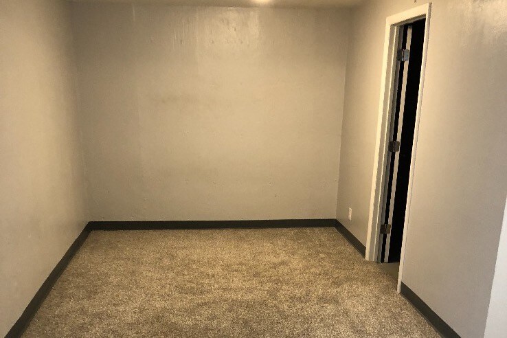 Building Photo - 3371 Sheridan Boulevard