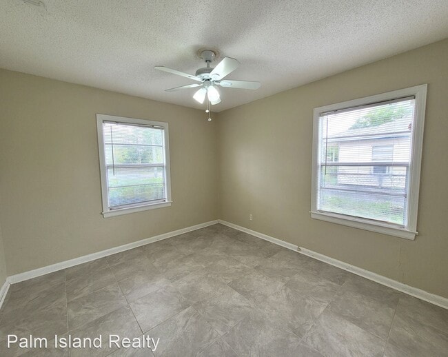 Building Photo - 2 br, 1 bath House - 1207 N 46th Ave