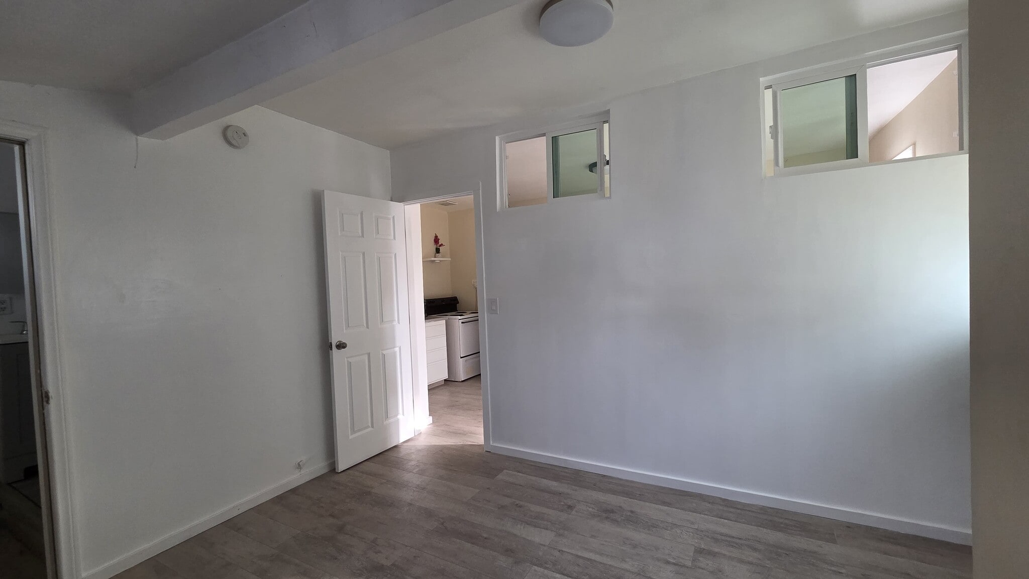 Building Photo - 6251 Canby Ave