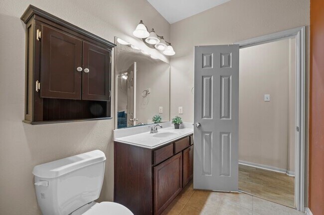 Building Photo - 12610 Redbud Villa Lane