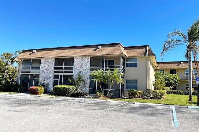 Building Photo - 1100 E Indiantown Rd