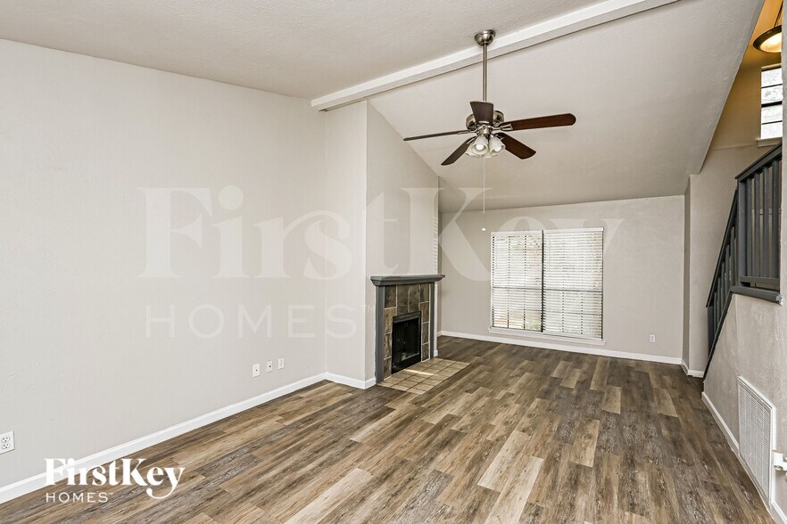 Building Photo - 2805 Galemeadow Dr