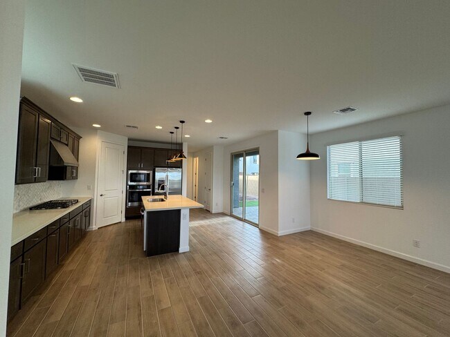 Building Photo - BRAND NEW HOME IN UNION PARK IN PHOENIX