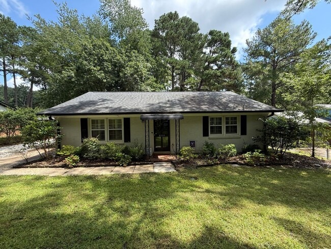 Primary Photo - Stunning 3BD, 2BA Raleigh Home with a Fenc...