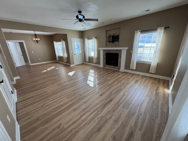 Living/Dining - 1815 Woodland Way