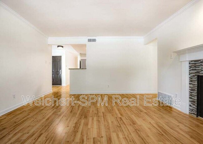 Building Photo - 1847 Gray Ridge Cove