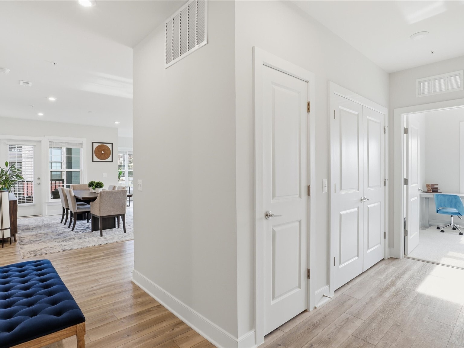 Building Photo - 106 Saint Ives Pl