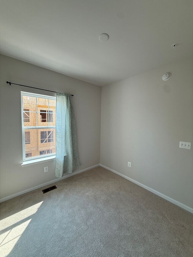 Building Photo - Luxury 3BR Townhome in Shipley Homestead | Quartz Kitchen, Fireplace & 2-Car Garage