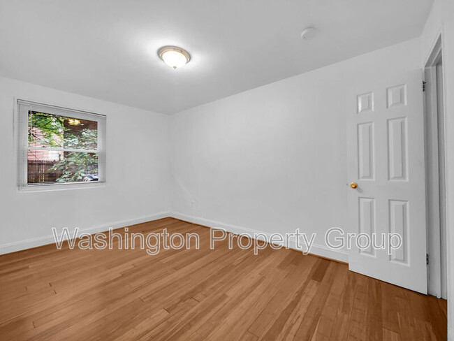 Building Photo - 1701 Montello Ave NE