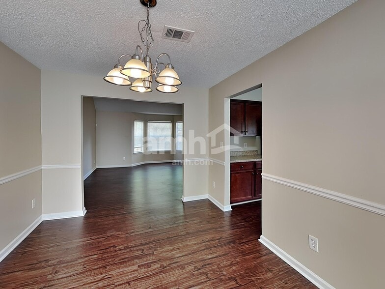 Building Photo - 3335 N Winds Trail