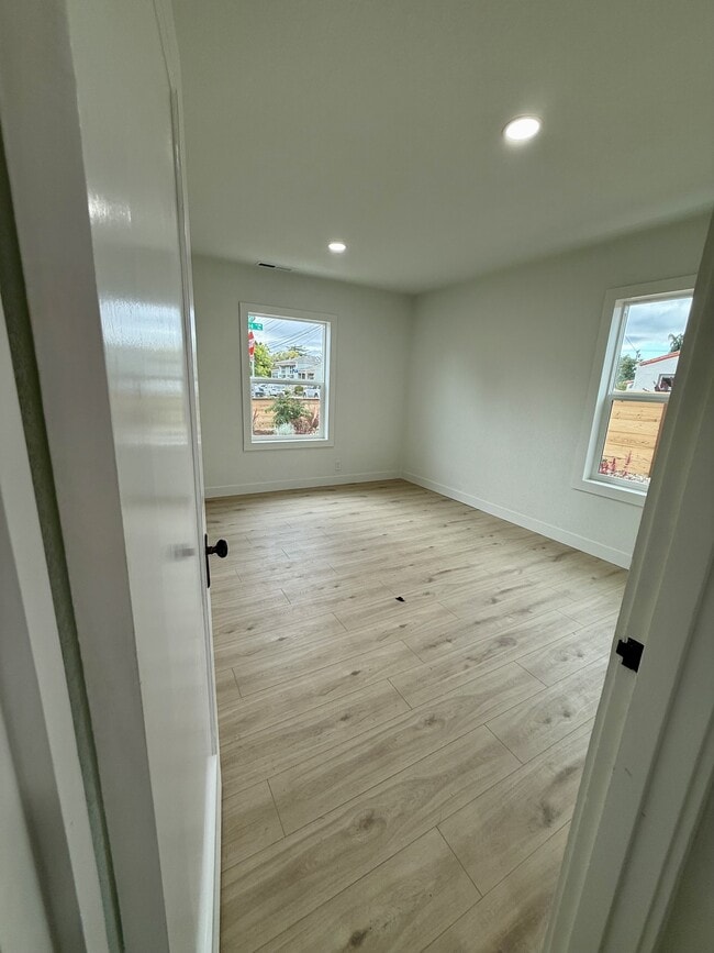 Building Photo - 148 Reed Way