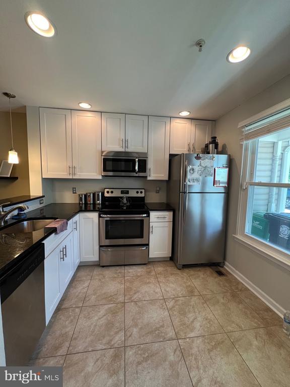 Building Photo - 3011 Henson Bridge Terrace