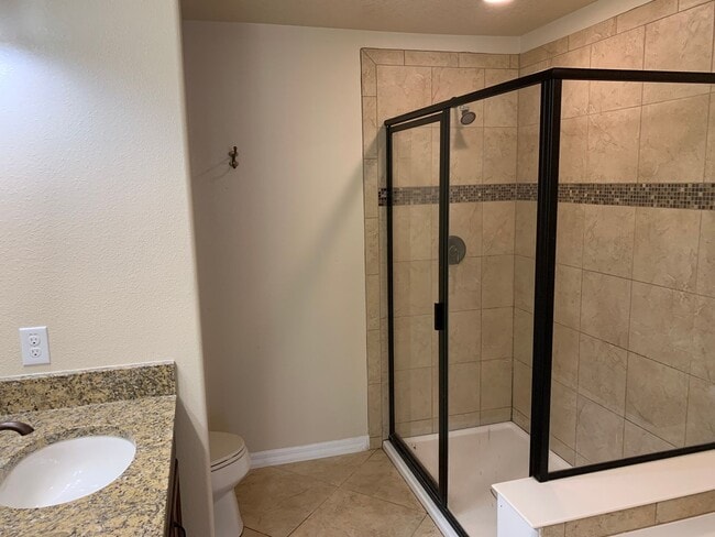 Building Photo - 3 Bedroom, 2.5 bath townhome n Windermere,...