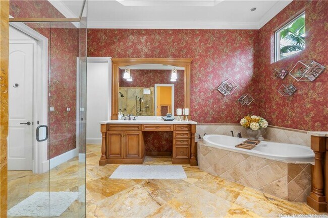 Building Photo - 130 SE Bella Strano