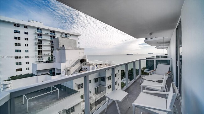Building Photo - 2401 Collins Ave