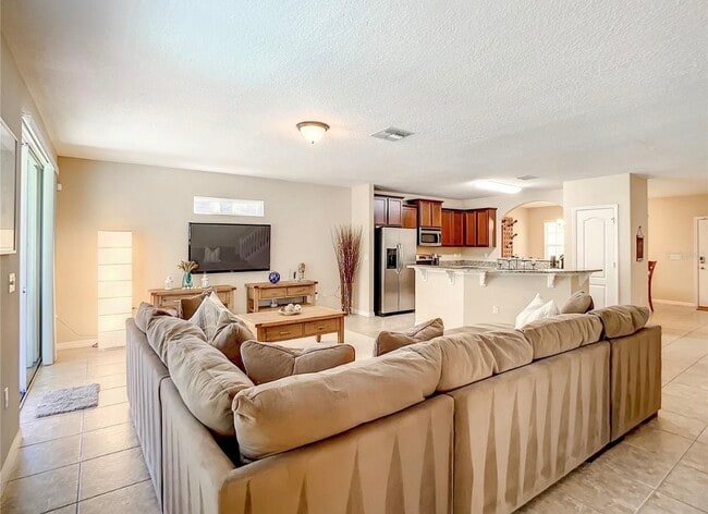 Building Photo - 9029 Paolos Pl