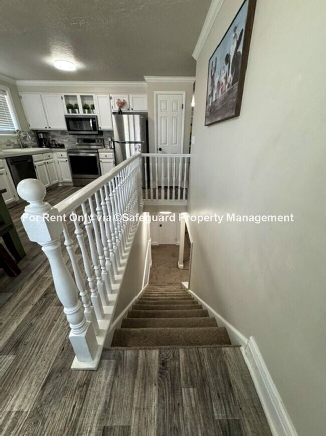 Building Photo - Spacious West Jordan Home on Large Corner Lot