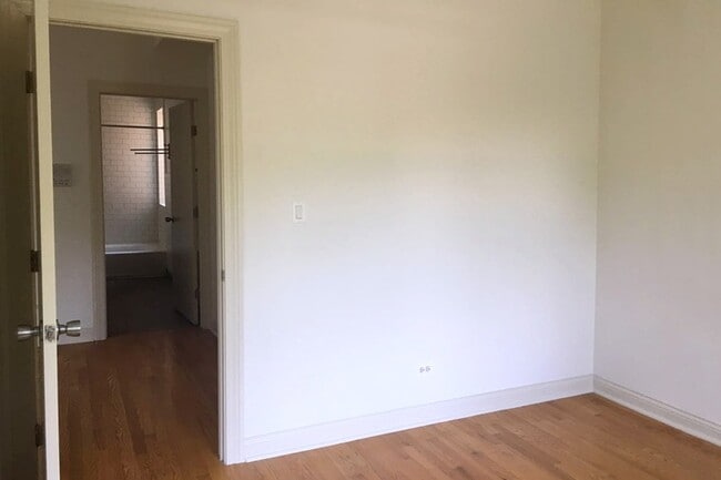 Floorplan - 5355-5361 S. Cottage Grove Avenue