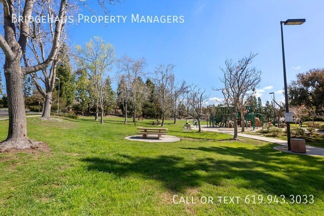 Building Photo - Stylish Carmel Valley Townhome – Prime Loc...