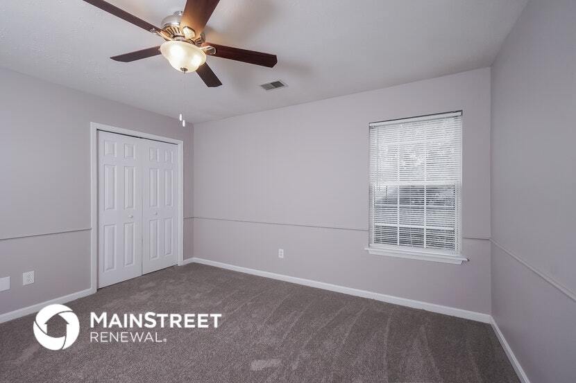 Building Photo - 10812 Pineview Ct