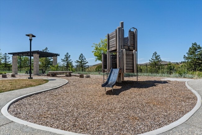 Building Photo - 219 Gambrel Cir