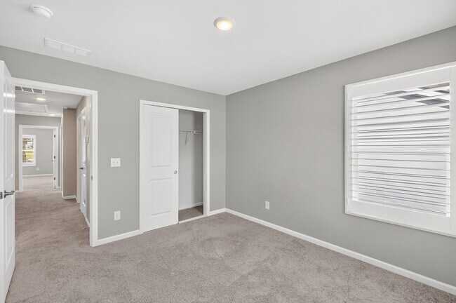 Building Photo - 182 Oasis Dr