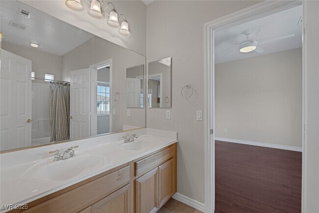 Building Photo - 2405 Esteem Ridge Dr