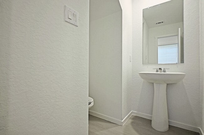 Building Photo - 6739 Pumice Pl