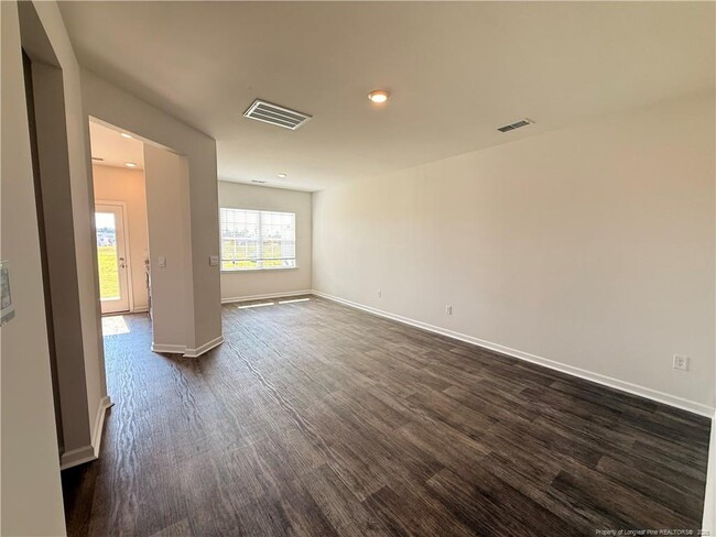 Building Photo - 107 Starlight St