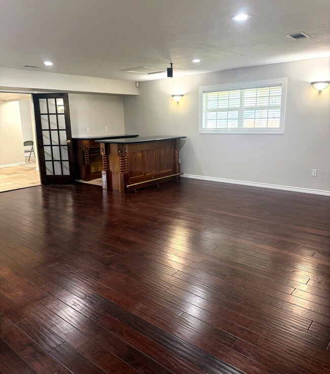 Building Photo - Beautiful 2 story home in an established neighborhood in Bryan, TX