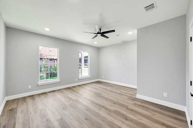 Building Photo - 49 Winterhaven Ln