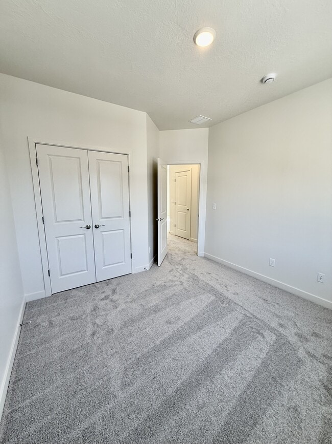 Building Photo - 4883 Coulter Ct