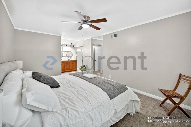 Building Photo - 353 S Heatherstone St