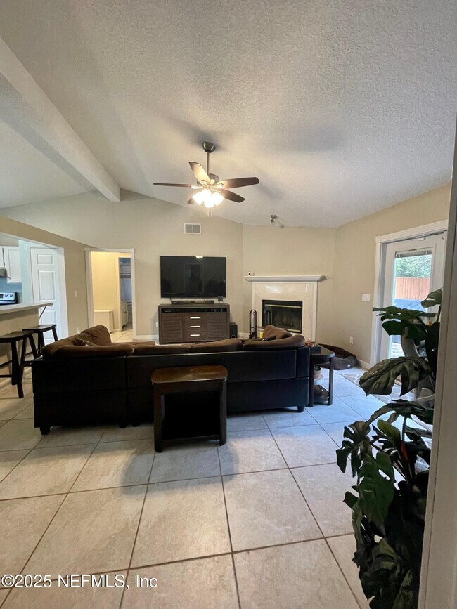 Building Photo - 3663 Carol Ann Ln