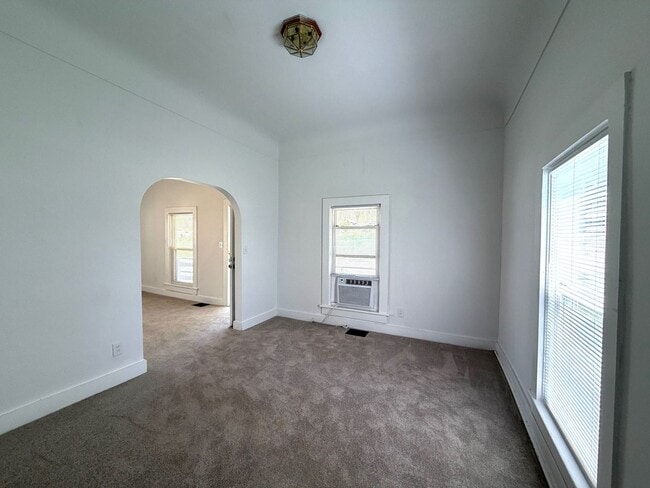 Building Photo - North - Crossing the Finish Line!