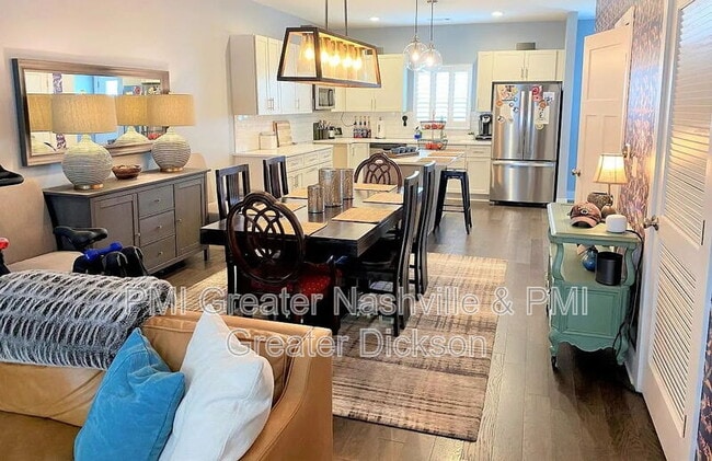 Building Photo - 1633 54th Ave N