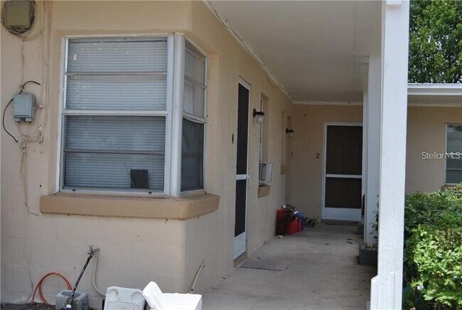 Primary Photo - 203 W Wall St