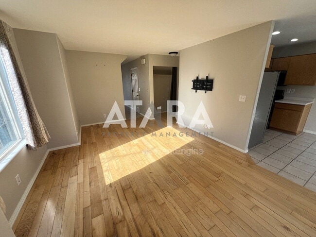 Building Photo - 254 Bliss Ct