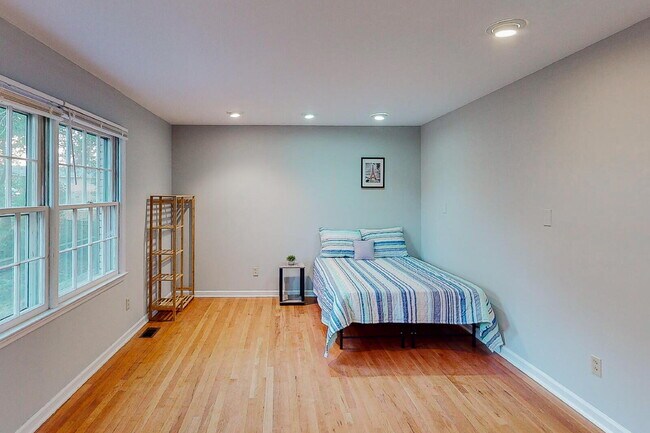 Building Photo - THE PLOVER | Enjoy a spacious split-level home in Jonesboro designed for comfort, privacy, and ea...