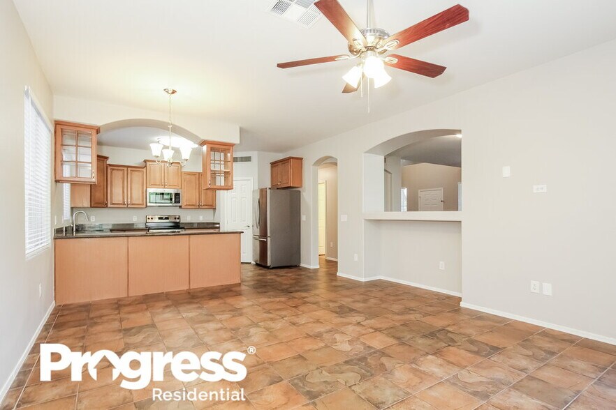 Building Photo - 34929 N 30th Dr