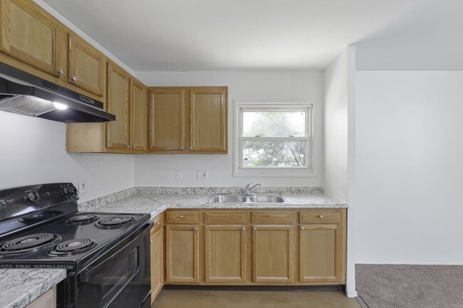 Building Photo - Cozy Ranch Home 30 Night Min Quiet Reynoldsburg
