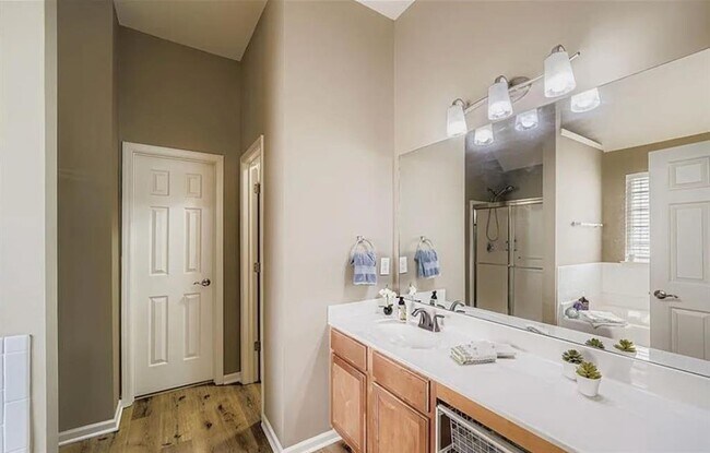 Building Photo - 1015 Pebble Creek Trail