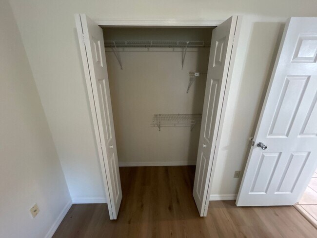 Building Photo - 895 Wandering Pine Trail