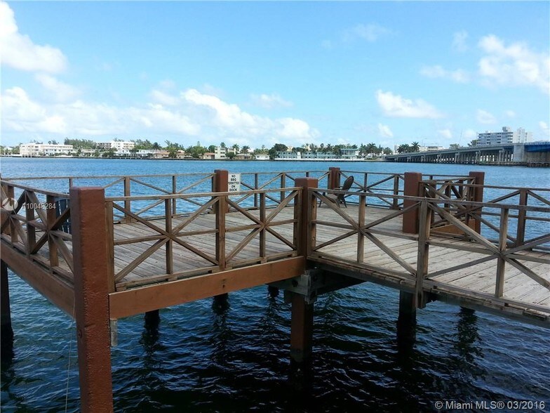 Building Photo - 1865 79th Street Causeway
