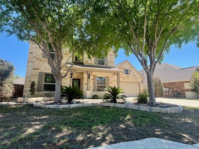 Building Photo - Fabulous 5 Bedroom/4 Full Bath Home w/ Study, GameRoom & Backyard Oasis!