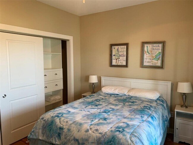 Building Photo - 13807 Mutiny Ln