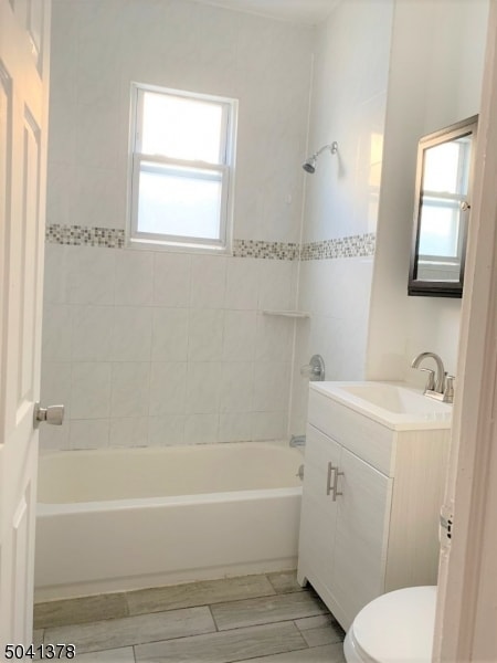 Building Photo - 15 Nelson Pl