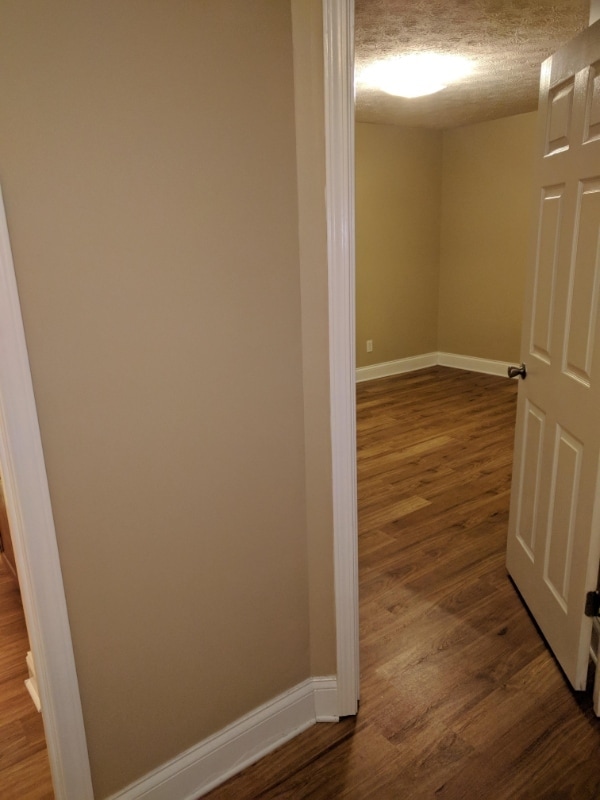 Building Photo - 1527 Lynch Ln