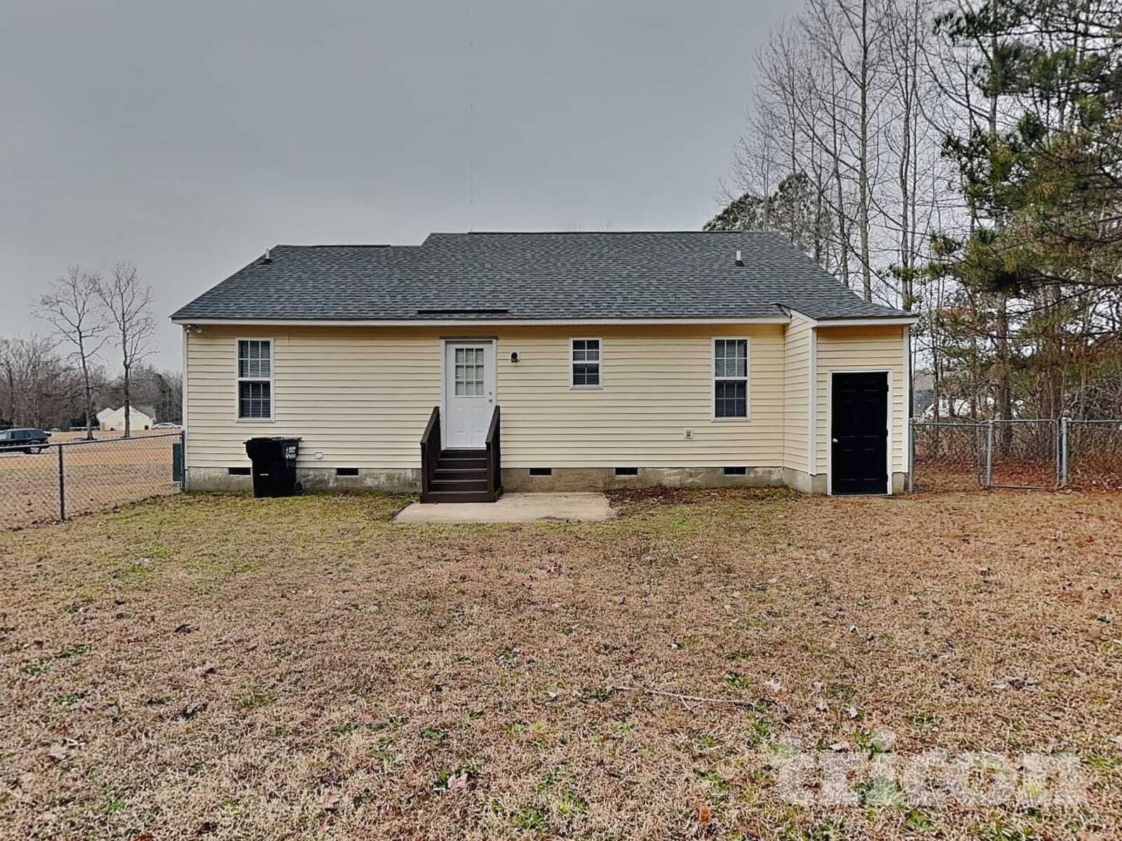 Building Photo - 105 Pinto Ln