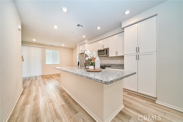 Building Photo - 1672 Cayton Lp